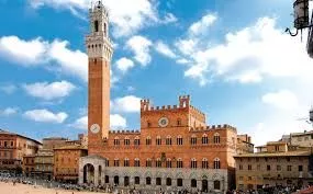 Palazzo Pubblico and Torre del Mangia in Siena, Tuscany