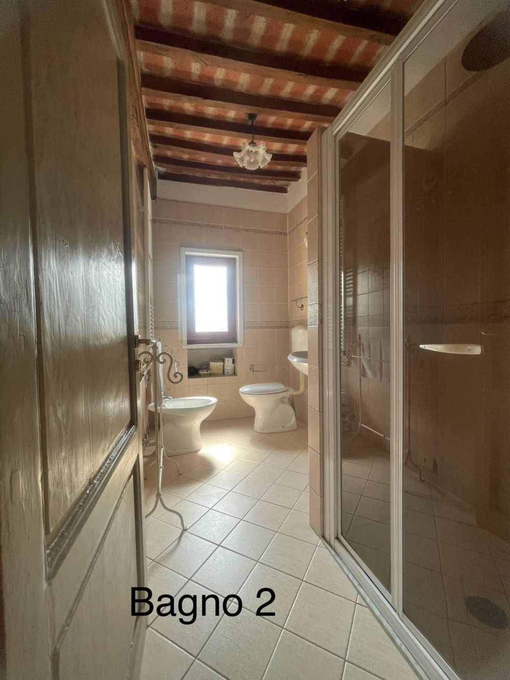 Bathroom details at Podere Settefrati farmhouse