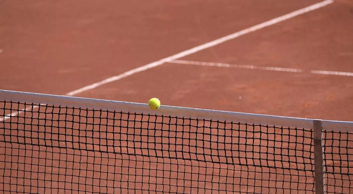 Tennis and padel courts near Podere Setterrati holiday home